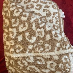 Buttery Soft Leopard Throw Blanket